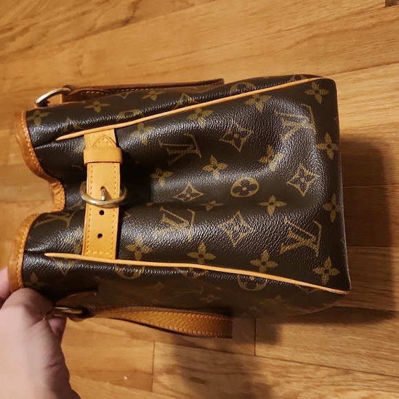 Lousi Vuttion Monogram Batignolles Vertical tote - Picture 5 of 8